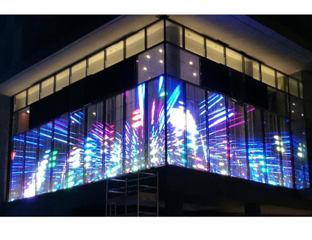 P2.6-5.2 HD Şeffaf LED Ekran Paneli 2500nits Asılı Kurulum