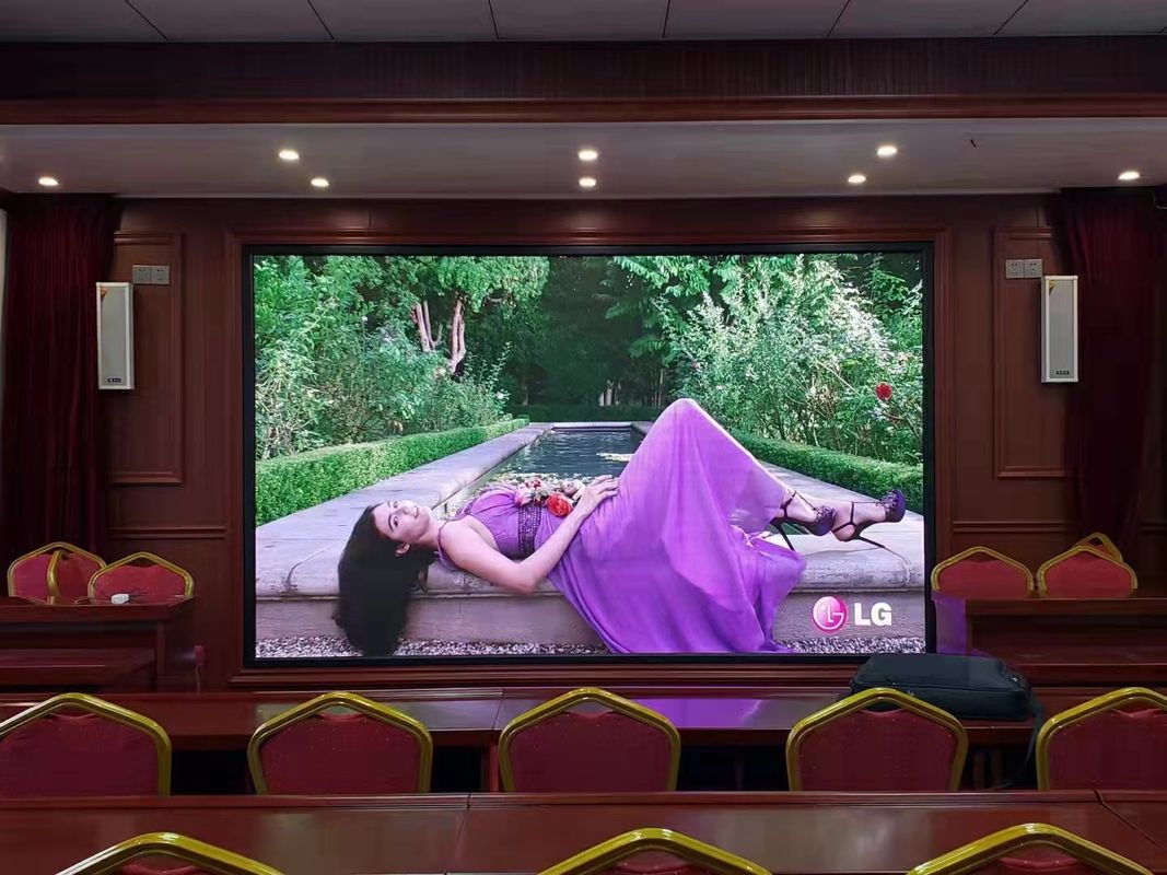 HD Reklam Dahili LED Ekran Tam Renk 16bit Parlaklık